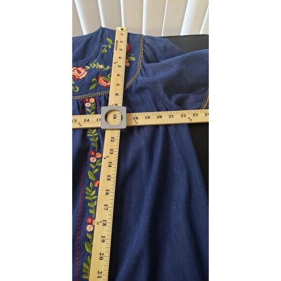 Go Softly House Dress XL Denim Blue Embroidered Floral Zip Patio Grandmacore - Picture 6 of 7